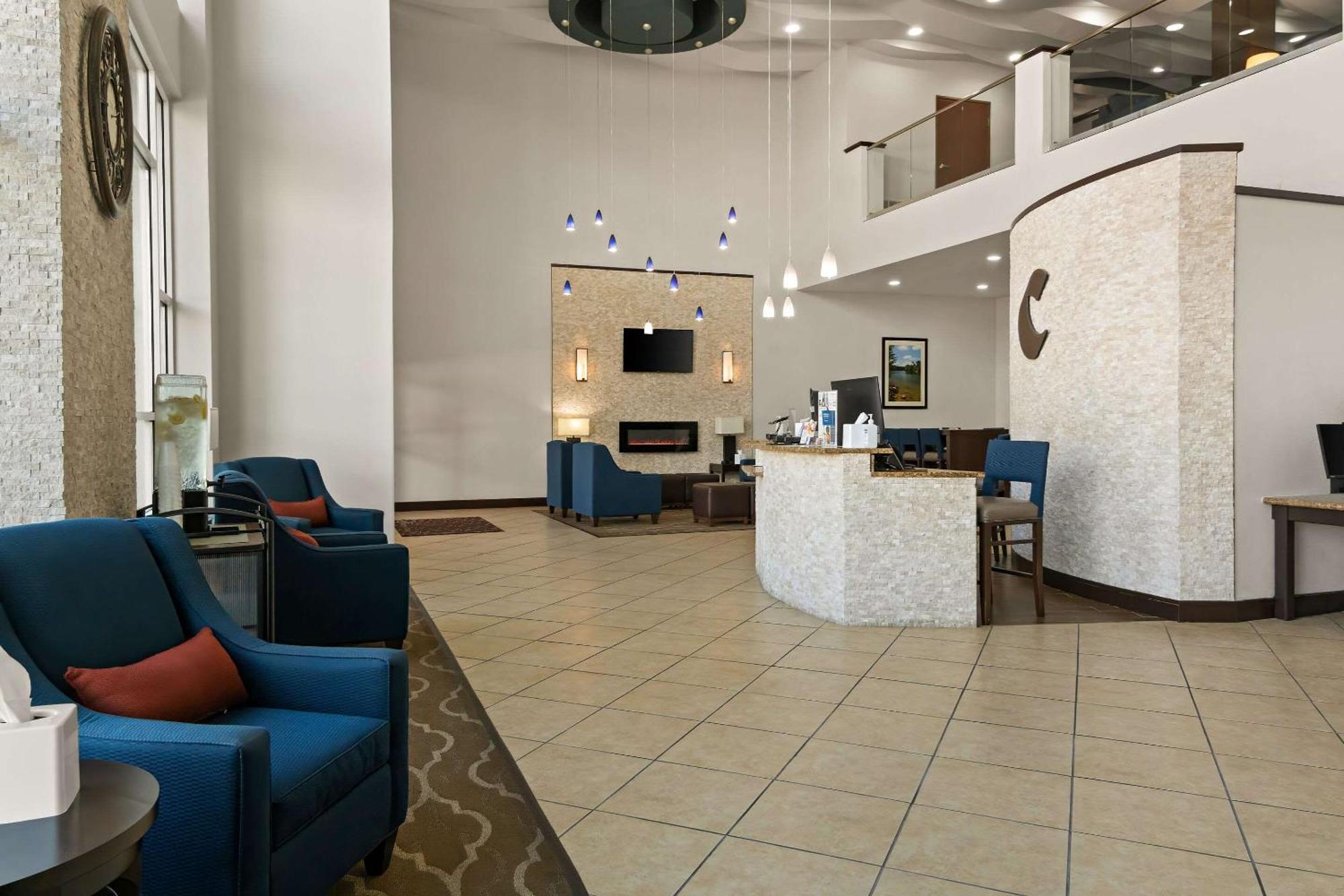 Comfort Suites Granbury Luaran gambar